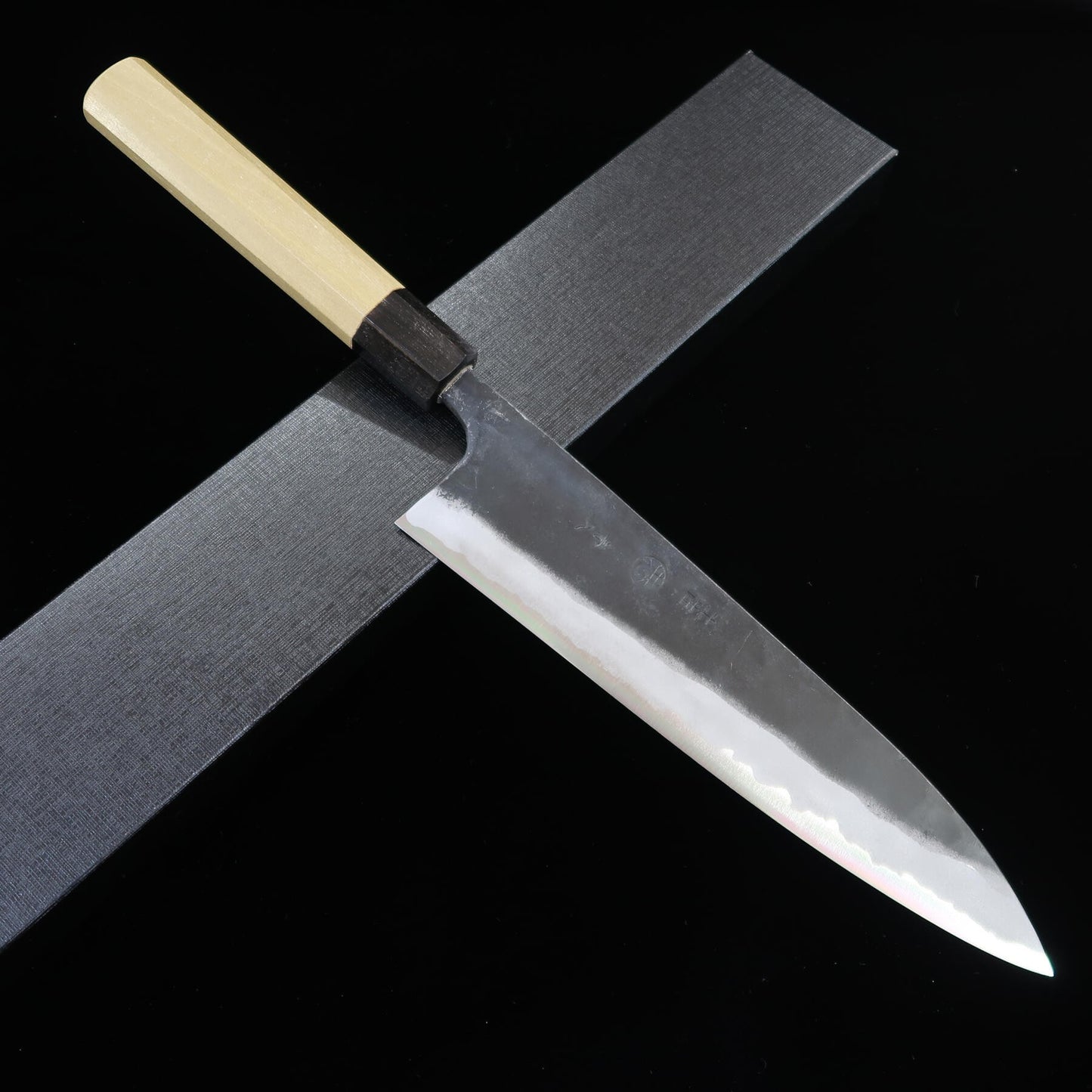 進藤恭平 KYOUHEI SHINDO 牛刀 青紙二号 黒打ち 朴八角柄 (210mm)