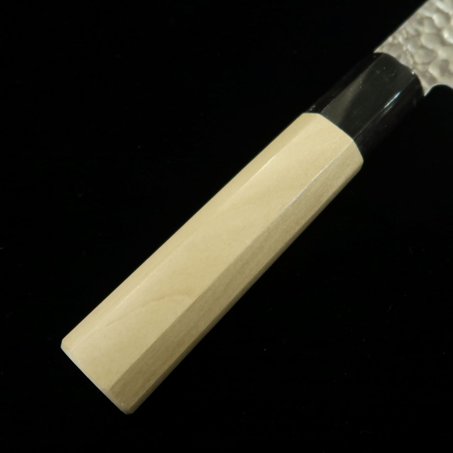 Nakiri MIURA Acero inoxidable molibdeno, Damasco martilleado (160 mm)