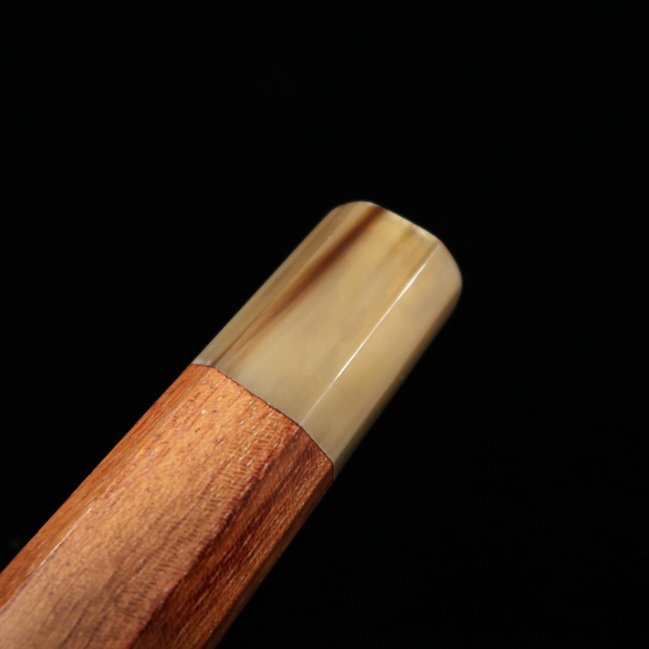 【OUTLET】牛刀用 カスタムハンドル 花梨 両端白水牛八角柄(240mm)