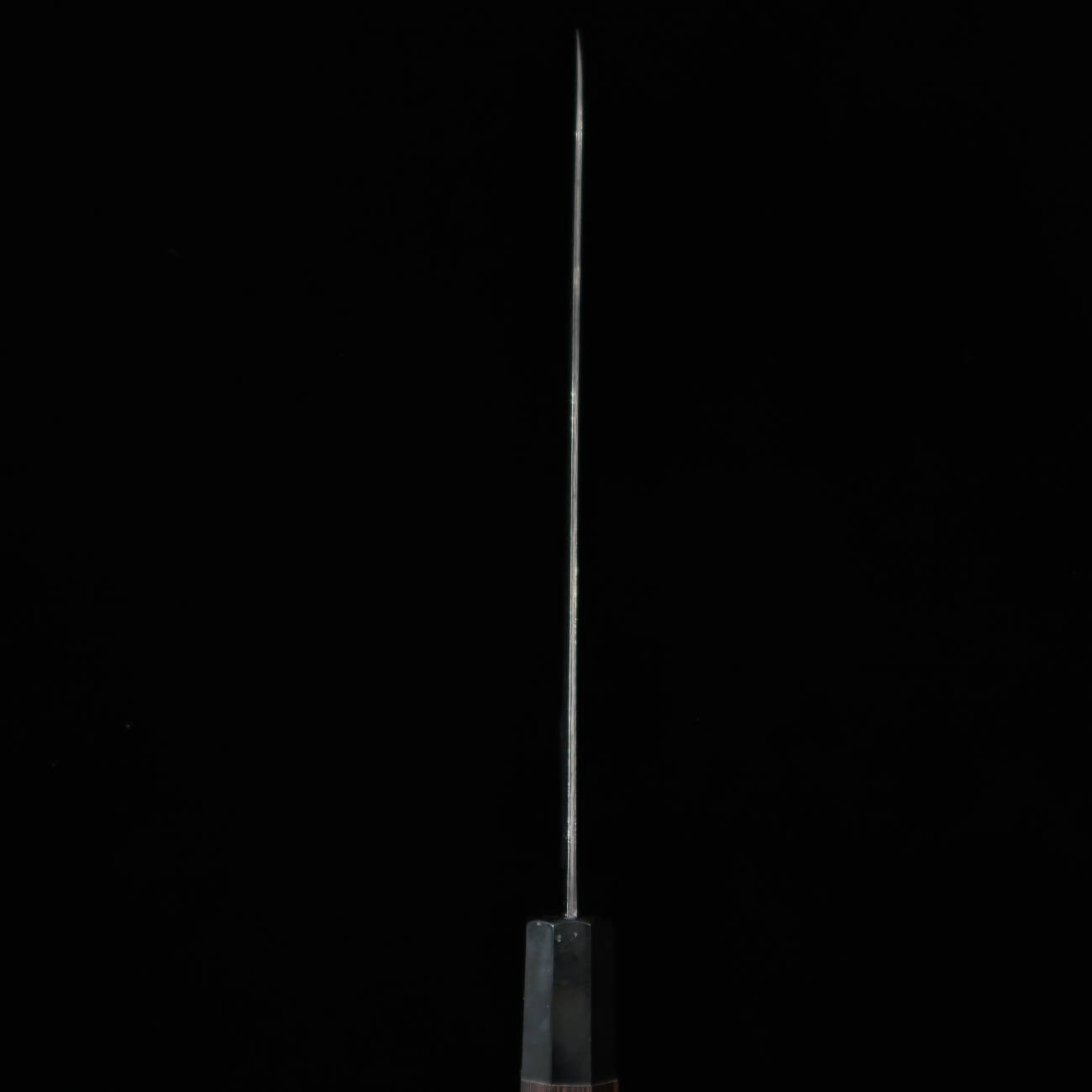 Gyuto MIURA Ryuhyo SG2 Damasco ennegrecido Mango octogonal de cuerno negro de búfalo de agua y wengué (240mm)