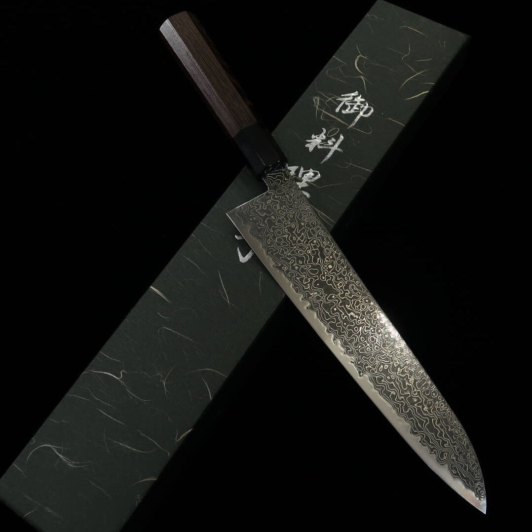 Gyuto MIURA Ryuhyo SG2 Damasco ennegrecido Mango octogonal de cuerno negro de búfalo de agua y wengué (240mm)