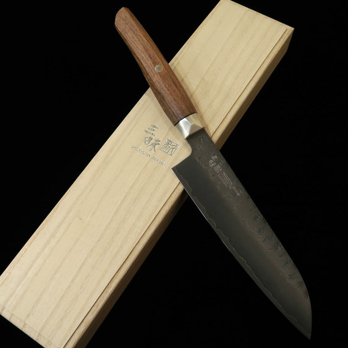 Santoku MCUSTA ZANMAI Revolution Edición limitada 2025 mango de ironwood (180 mm)