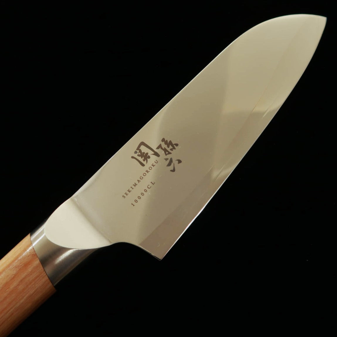 SEKI MAGOROKU 10000CL AE-5253 Santoku pequeño (145 mm)