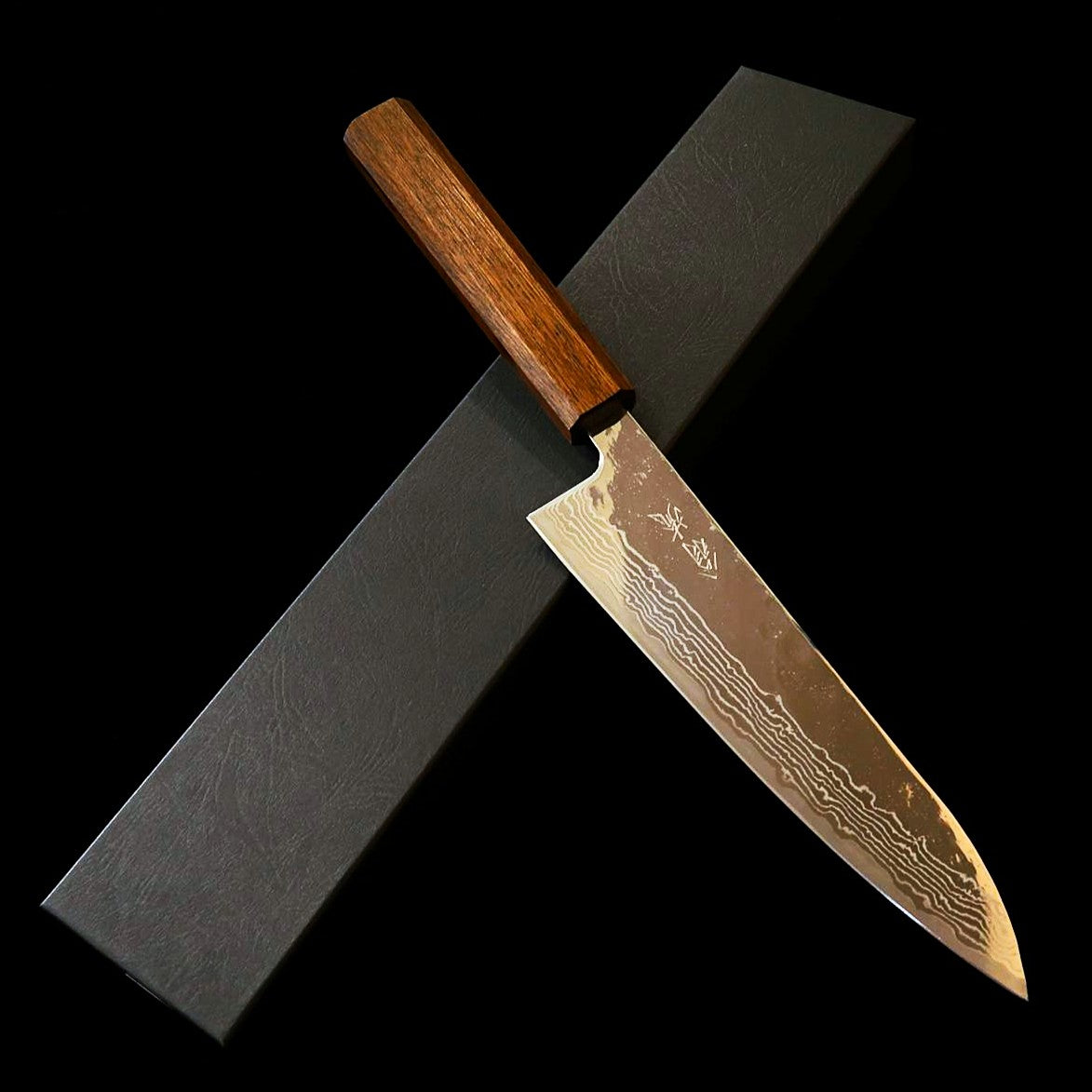 刃道 HADO 翁流 440Ⅽ 鎚目 ダマスカス 黒樫柄 牛刀 (180mm)