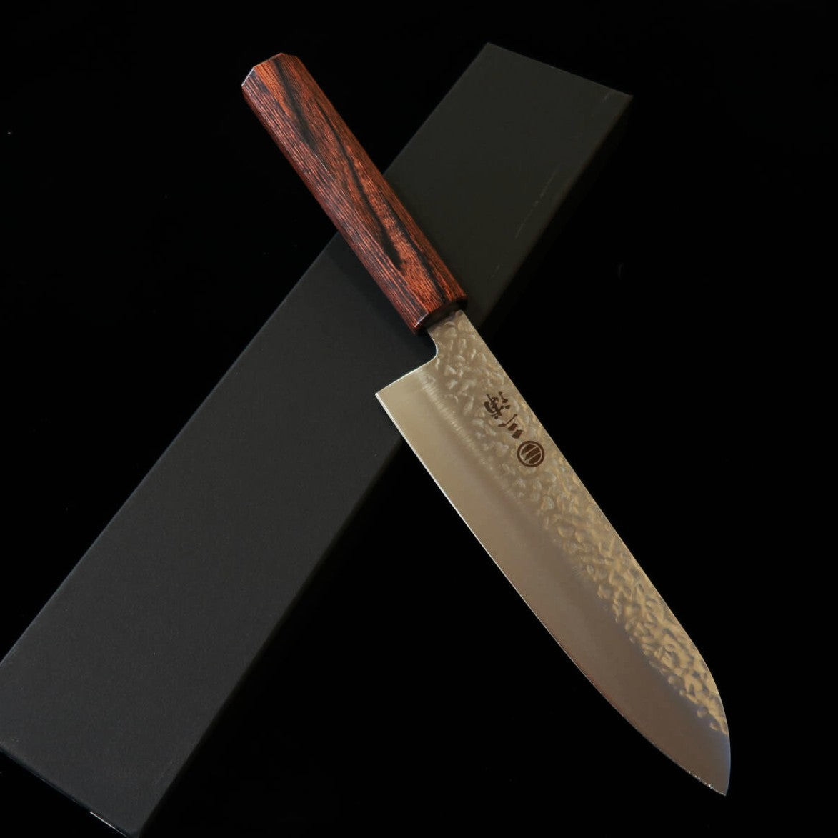 三浦 MIURA 三徳 AUS8 槌目 マホガニー柄 180mm
