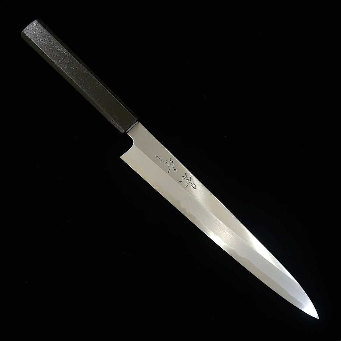 Kagekiyo KAGEKIYO, petty japonais, acier blanc n°2, manche laqué (210 mm)
