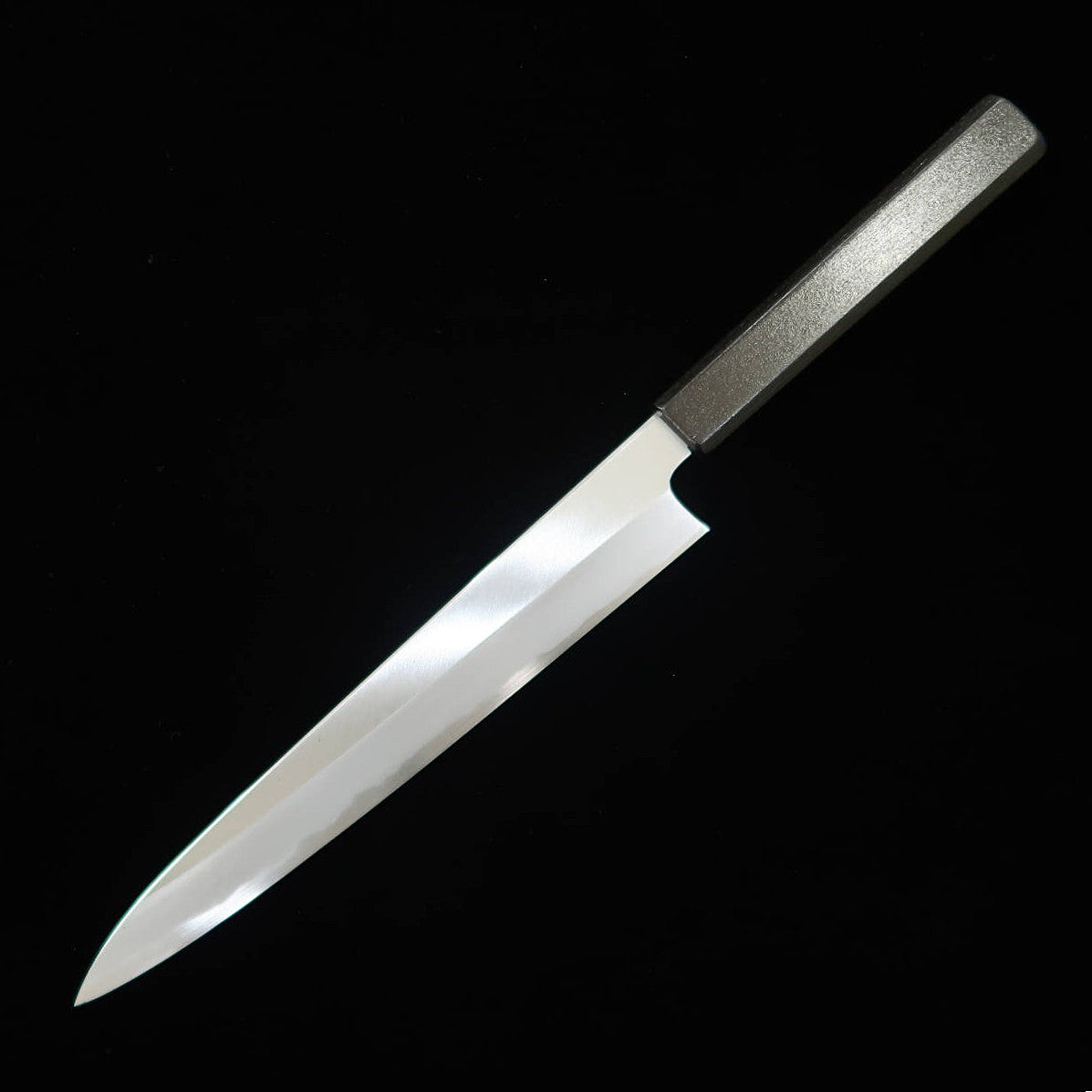 Kagekiyo KAGEKIYO, petty japonais, acier blanc n°2, manche laqué (210 mm)