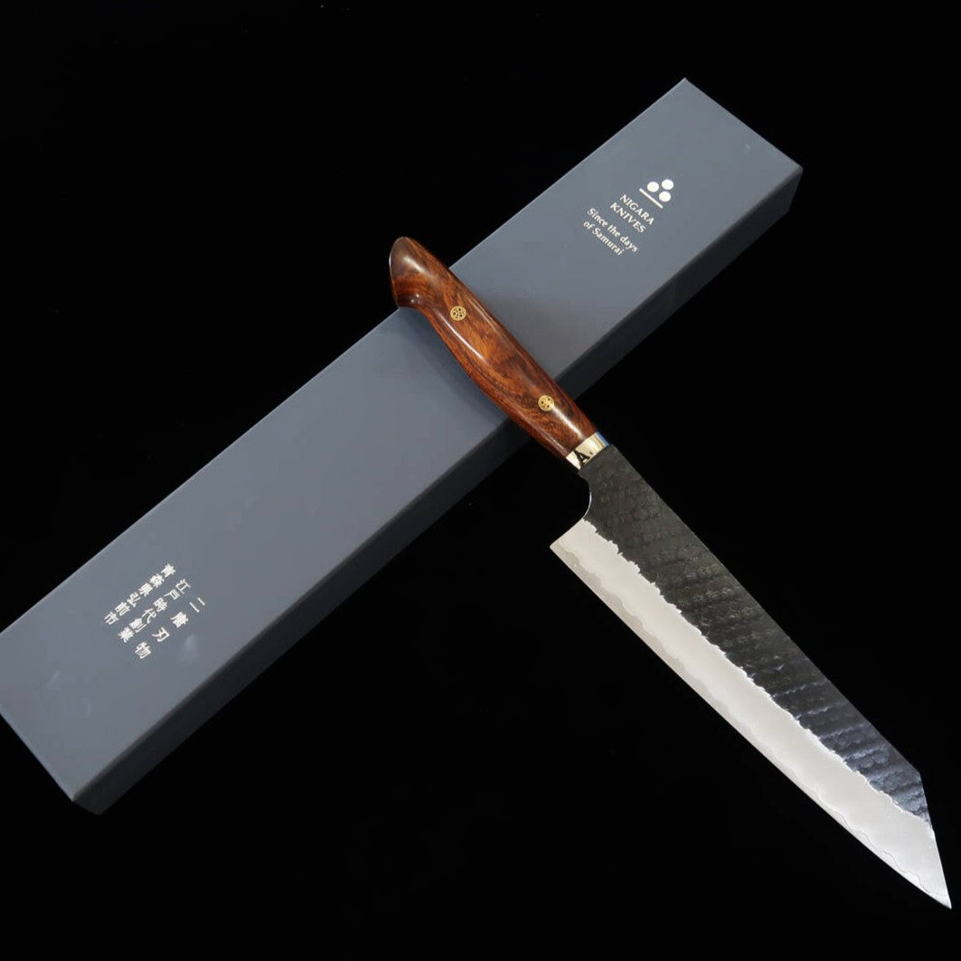 Kiritsuke Gyuto NIGARA SG2 Acabado negro Martillado Mango de ironwood (240mm)