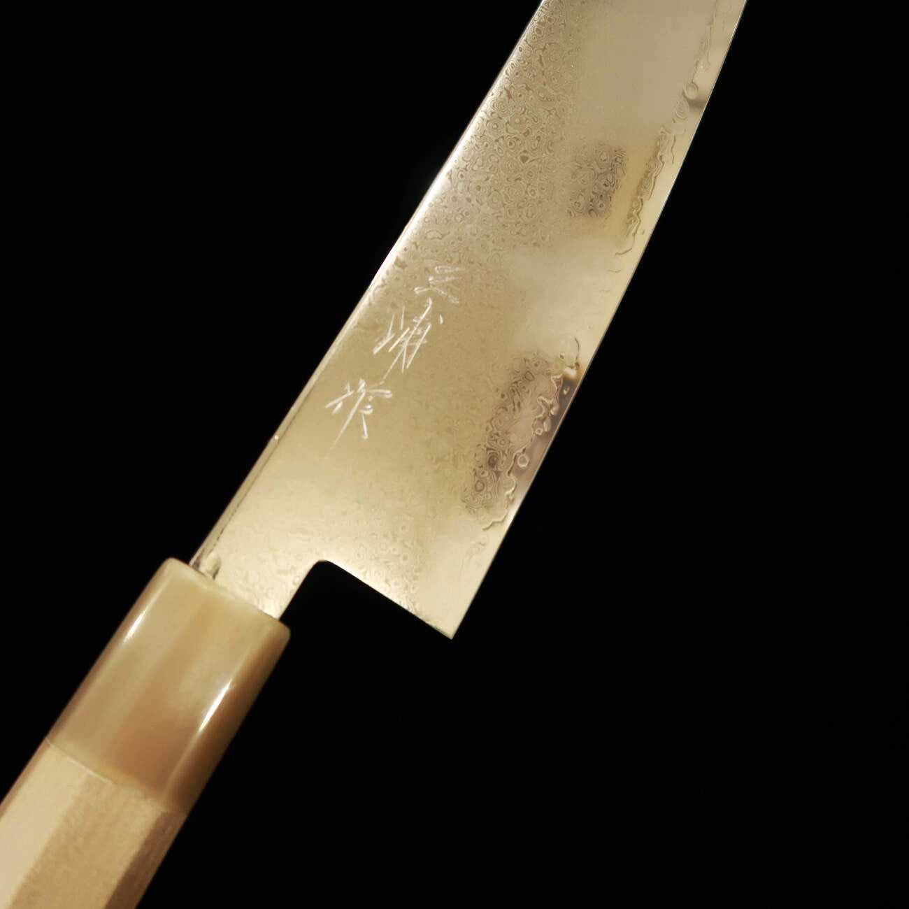 Miura VG-10 Gyuto Damasco mango octogonal de magnolia (210mm)