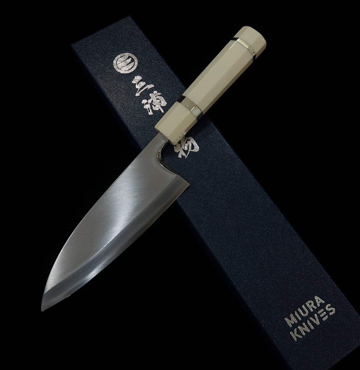 三浦MIURA 出刃 左利き用 銀紙三号 木砥仕上げ コーリアン柄(165mm)