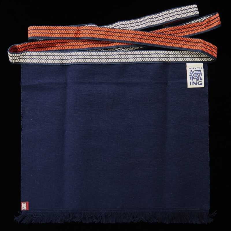 Takada no Hamono, delantal original, azul marino