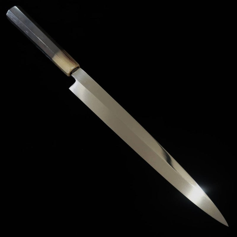Yanagiba SUISIN Honyaki Aogami No. 2 Cabo em ébano com bainha de magnólia por Miwa Ikeda (270mm)