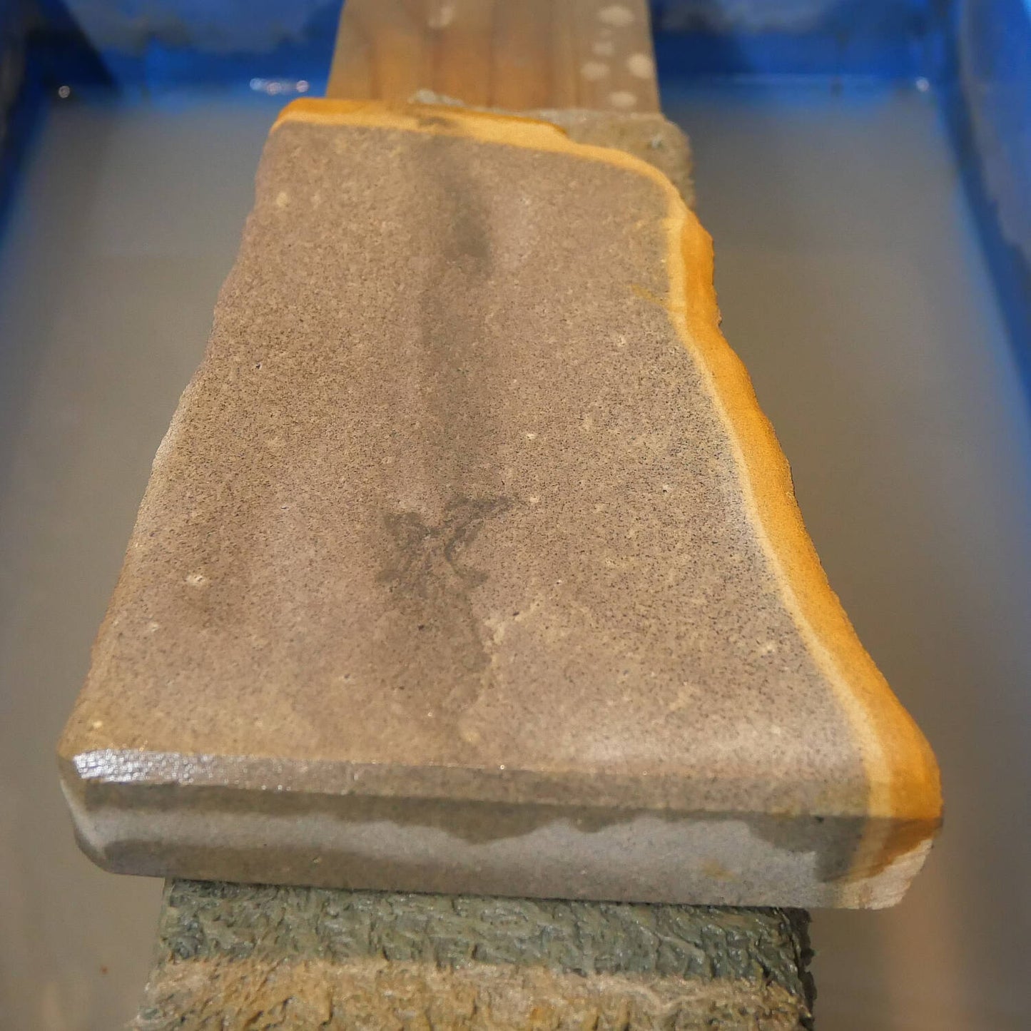 Mio Tsukushi Hime Piedra de afilar natural Iyo Meito NM05 Kokūzō 115×176×28mm