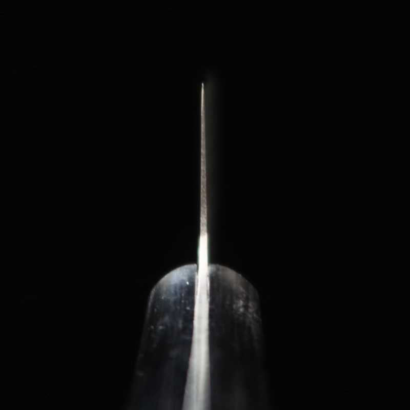Gyuto MADAM molibdeno con recubrimiento de teflón (175mm)