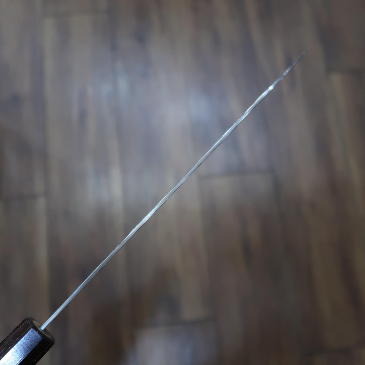 Miura Faca Gyuto SLD Semi-inox Acabamento Nashiji Cabo em Keyaki (210/240mm)