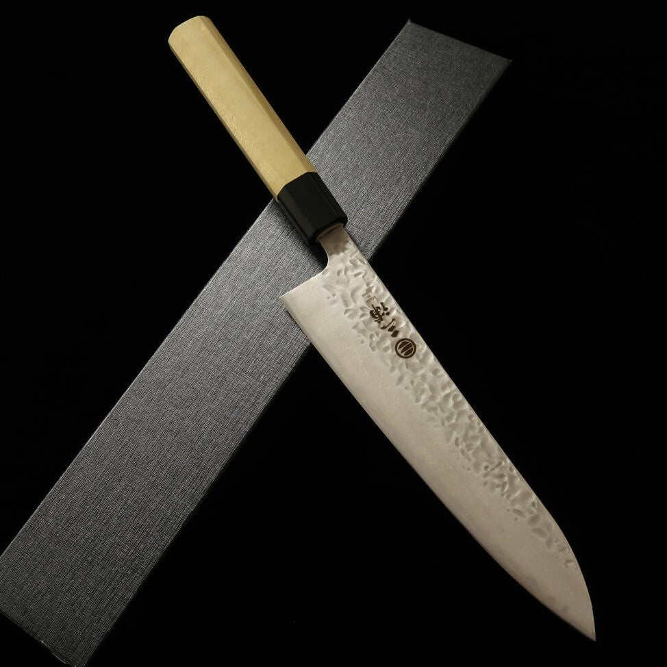 MIURA, Gyuto, AUS10 (10A), Finition martelée et damassée, Manche octogonal en magnolia (210 mm / 240 mm)
