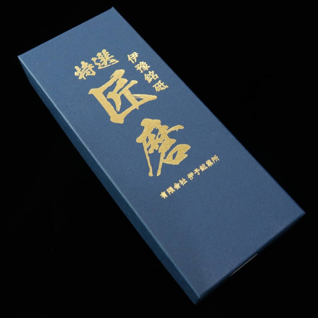 Takumiga, Iyo Meito, piedra de afilar semi-natural 67 × 189 × 29 mm