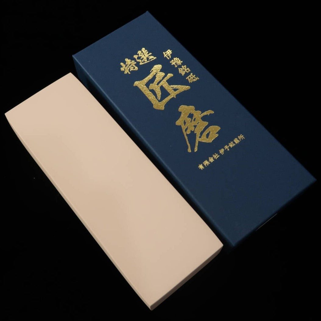 Takumiga, Iyo Meito, piedra de afilar semi-natural 67 × 189 × 29 mm
