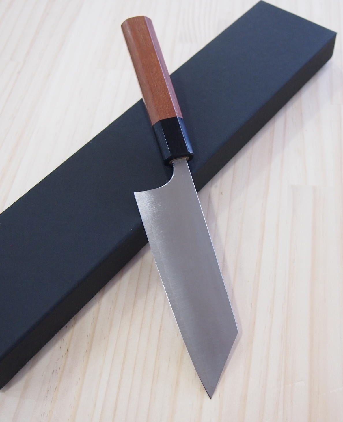 SHIBATA KOUTETSU Small Bunka R2 Jarrah Octagonal Handle (140mm)
