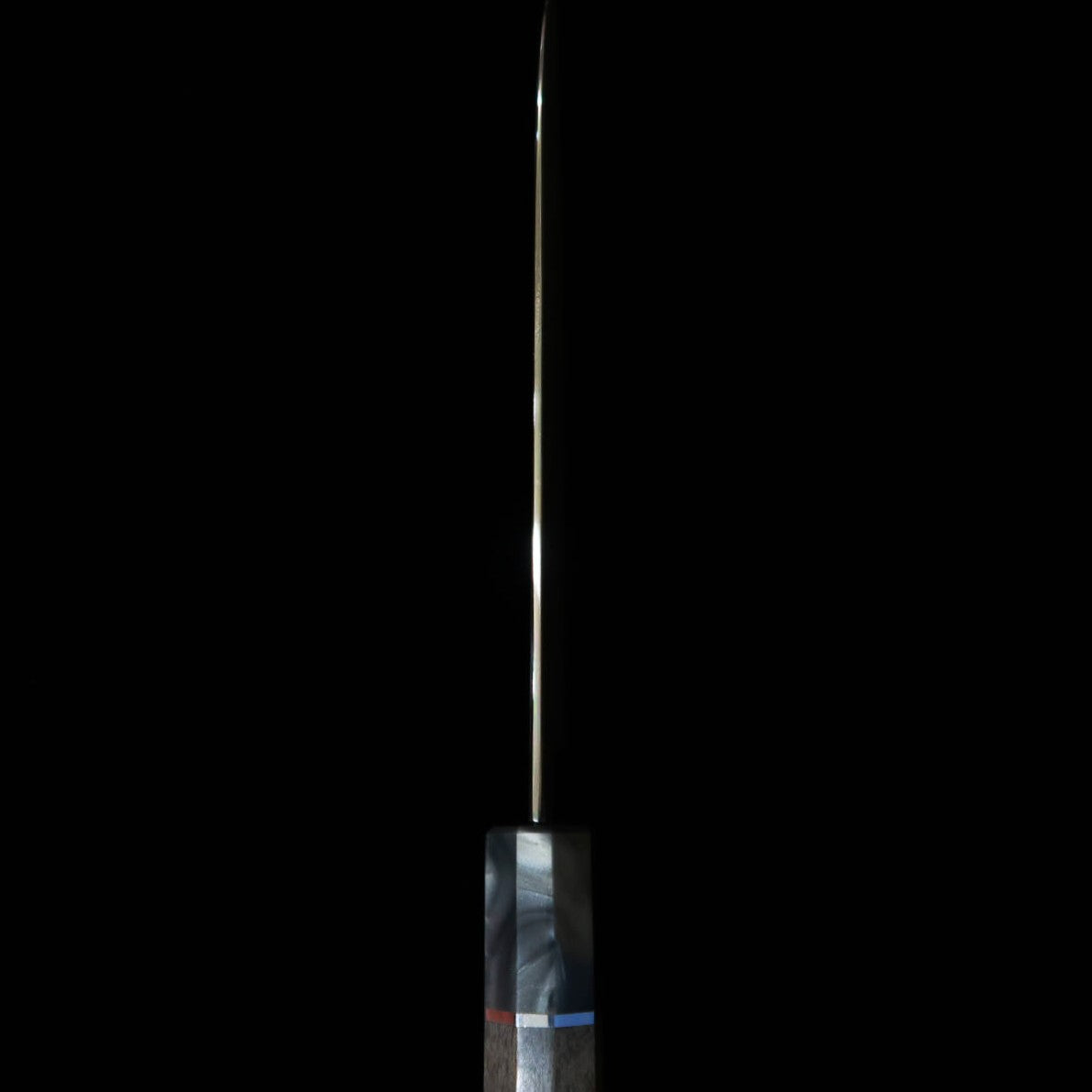 KANETSUNE Kanetsune Yohki Serie Santoku japonés, Aogami #1 Damasco KC-457, mango de madera estabilizada (180 mm)