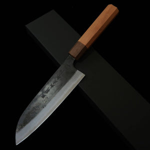 Kamo Hamono Seisakusho Santoku Acero Aogami, acabado negro, Damasco, mango octogonal de sakura (165 mm)