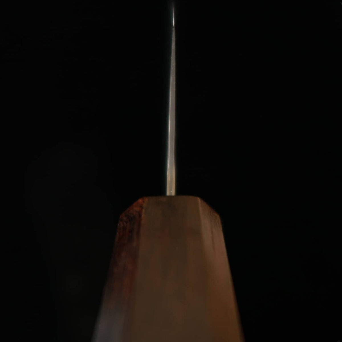 HATSUKOKORO – Kiritsuke gyuto, acier Gin-3 damas, manche monobloc en ébène (210 mm)