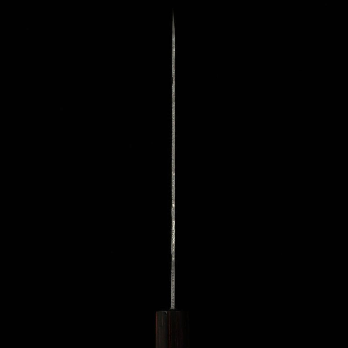 Miura Gyuto Gin-san nº3, cabo octogonal de zelkova, com bainha de madeira (180mm)