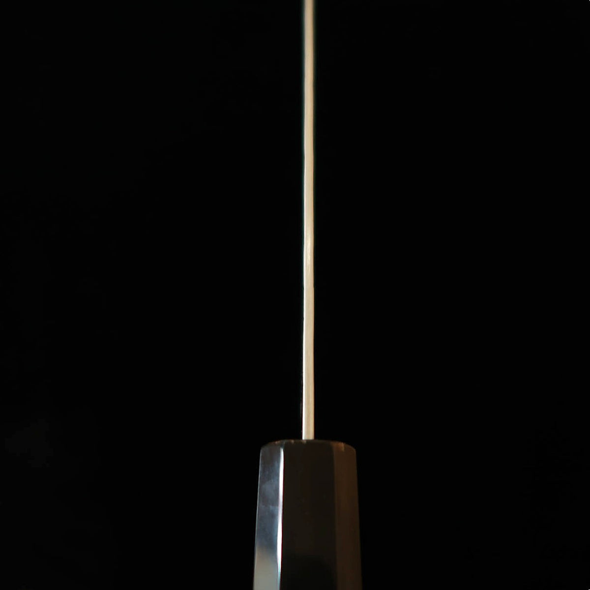 NIGARA VG10 damas martelé, santoku, manche en teck (180 mm)