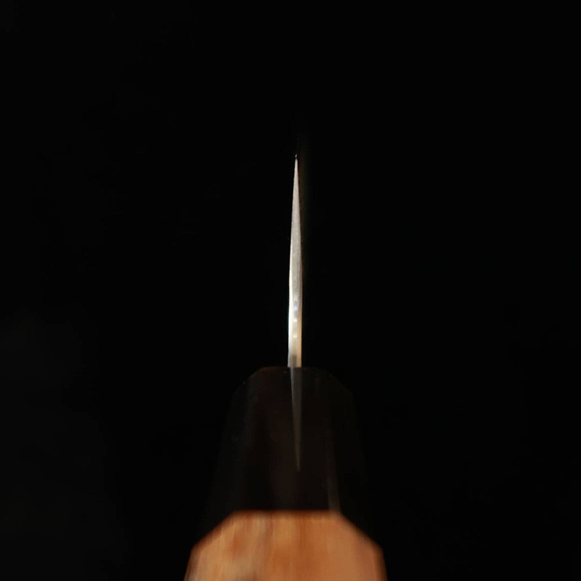 NIGARA VG10 damas martelé, santoku, manche en teck (180 mm)