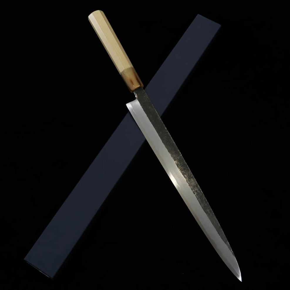 MIURA Itadaki Miura, Tanaka Giichi, yanagiba noirci, acier Shirogami n°2 (270/300 mm)