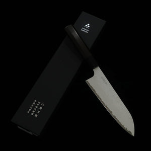 Nigara Hamono VG XEOS Santoku martelada Damasco com cabo de ébano (185mm)