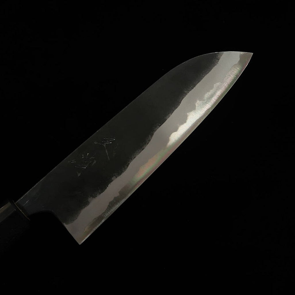 MIURA Santoku - Aogami nº2 - Forjado a negro - Cabo em magnólia tipo castanha com chifre de búfalo (165mm)