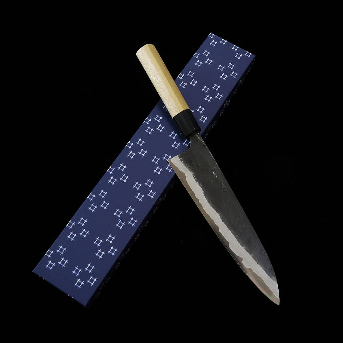 MIURA Gyuto Aço Azul #2 Acabamento Preto Cabo de Magnólia e Búfalo (180/210mm)
