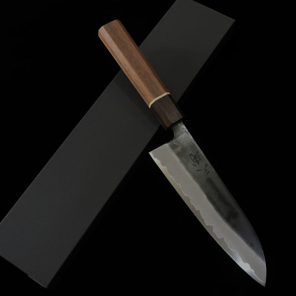 Santoku Murasame MIURA Aogami nº2 acabado kurochi mango octogonal de nogal (165 mm)
