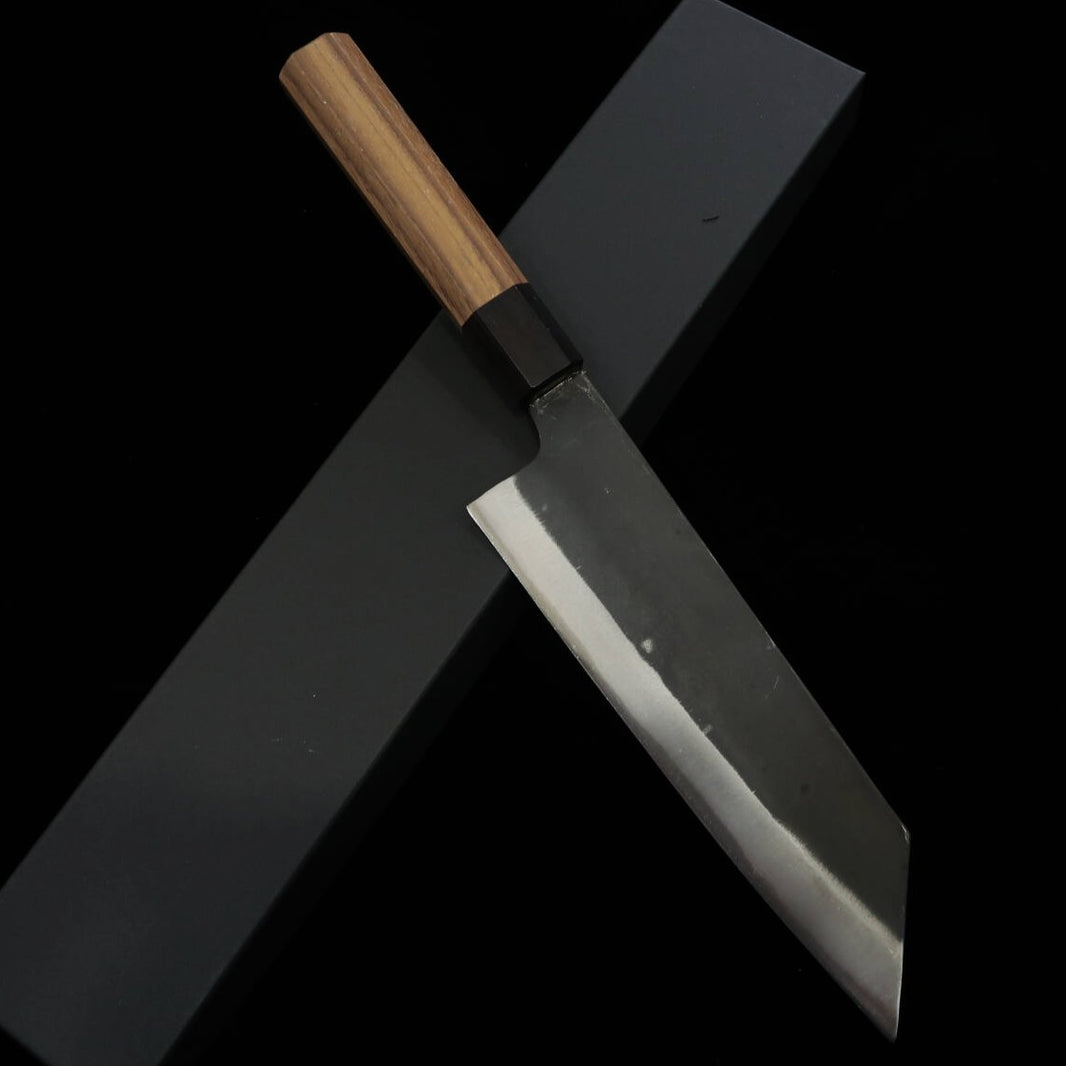 MIURA Bunka, acier bleu n°1, finition noire, manche octogonal en noyer (190 mm)