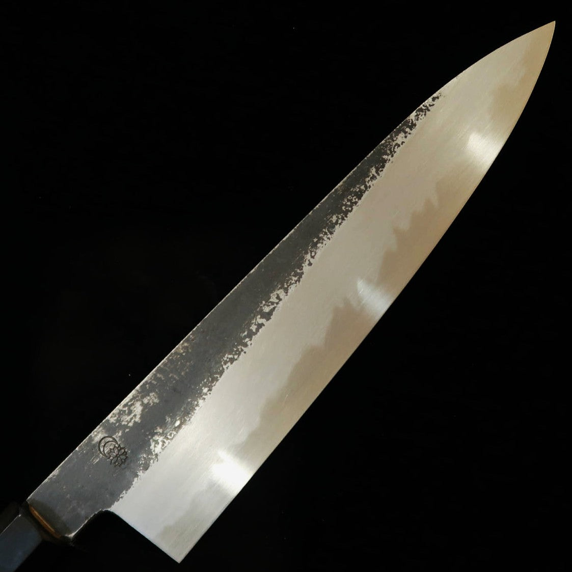 堺菊守SAKAIKIKUMORI 菊月 黒 牛刀 白紙二号 黒打ち 朴八角柄（210mm）