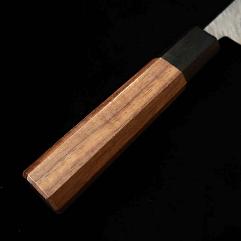 MIYAZAKI KAJIYA – “Tsubaki” – petty kiritsuke ZA18, Damasco martelado, tratamento sub-zero, cabo octogonal em nogueira (150 mm)