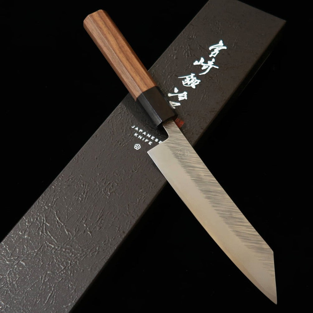 MIYAZAKI KAJIYA – “Tsubaki” – petty kiritsuke ZA18, Damasco martelado, tratamento sub-zero, cabo octogonal em nogueira (150 mm)