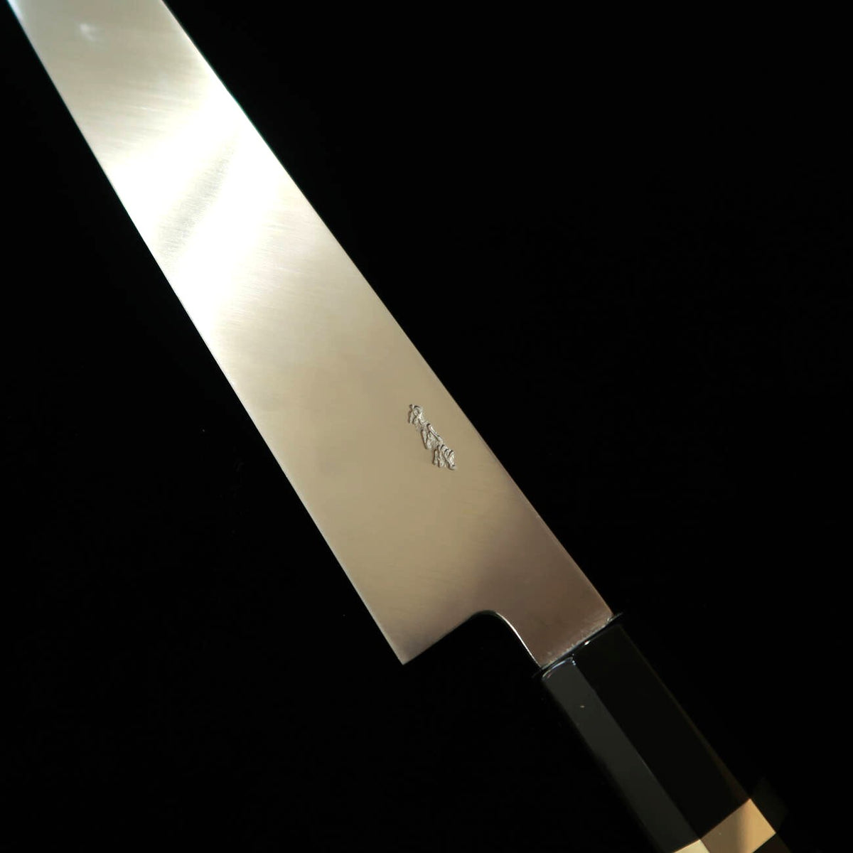 MIURA Hai Miura Obidama, yanagiba à bout rond, VG10, finition miroir, manche custom violet (300 mm)