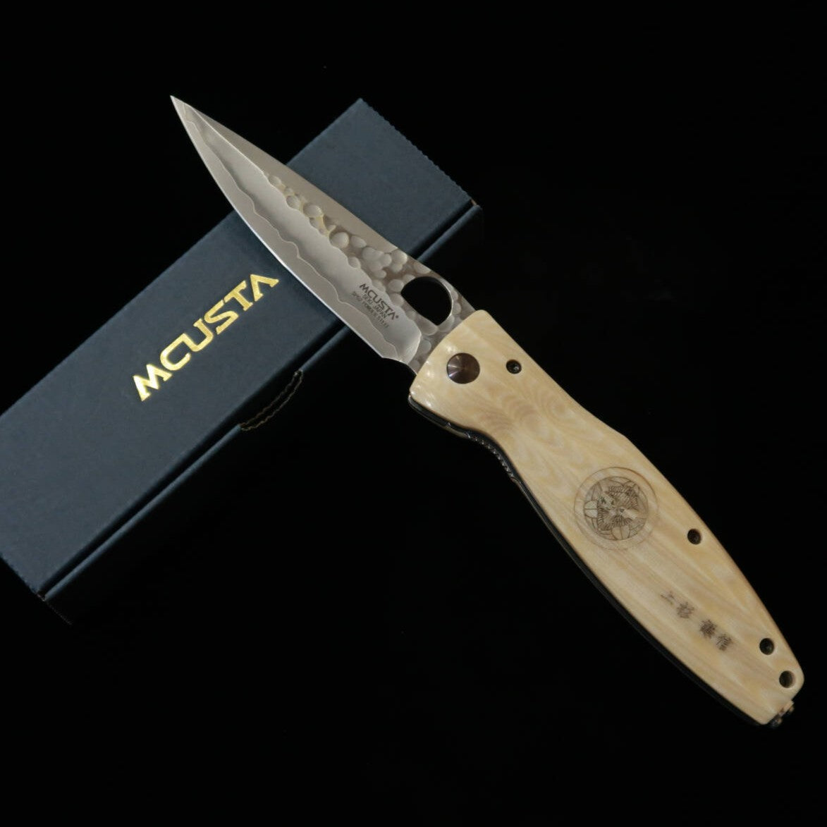MCUSTA Em-custa Sengoku Uesugi Kenshin MC-0185G navaja plegable (94 mm)