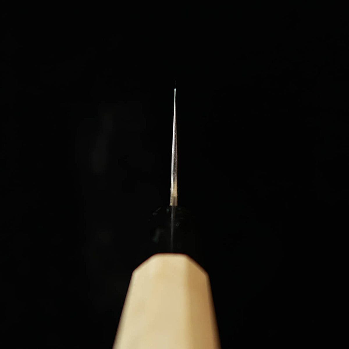 SAKAI KIKUMORI Kikuzuki series, Nakiri, Shirogami No. 2 with Nashiji finish and Magnolia Wood Handle (180mm)