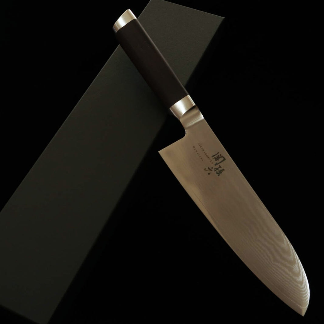 SEKI MAGOROKU Damascus AE-5200 santoku (165 mm)