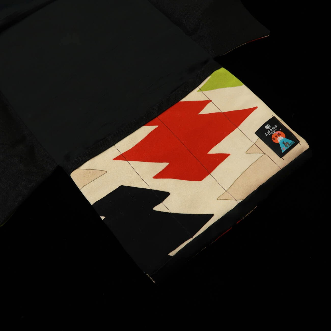 Trousse à couteaux Fujishika, motif kimono "Saika Ranpatsu" (90×30cm)