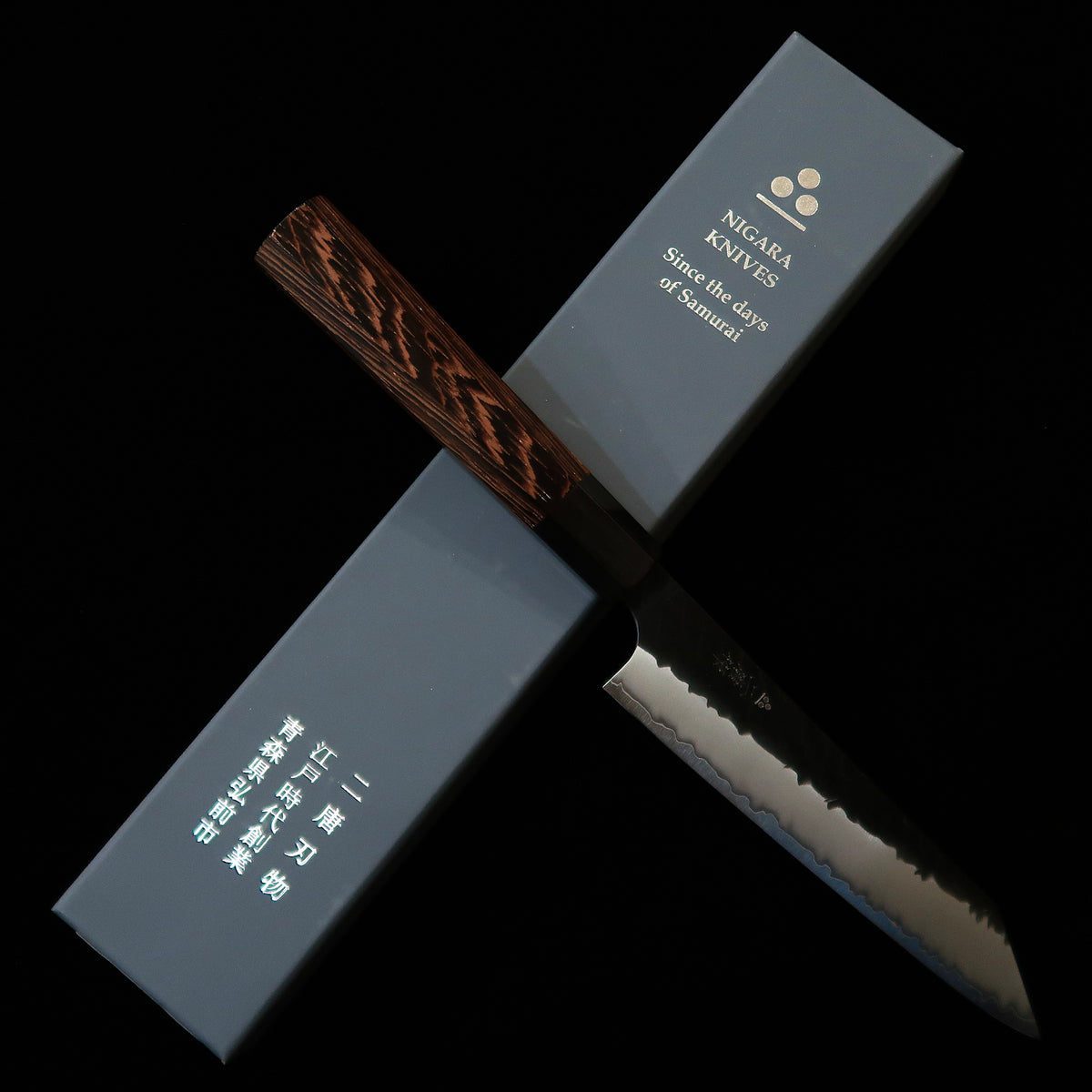 NIGARA Futakara Hamono – Kiritsuke Petty SG2 martelada, acabamento negro forjado, cabo octogonal em wengué (150 mm)