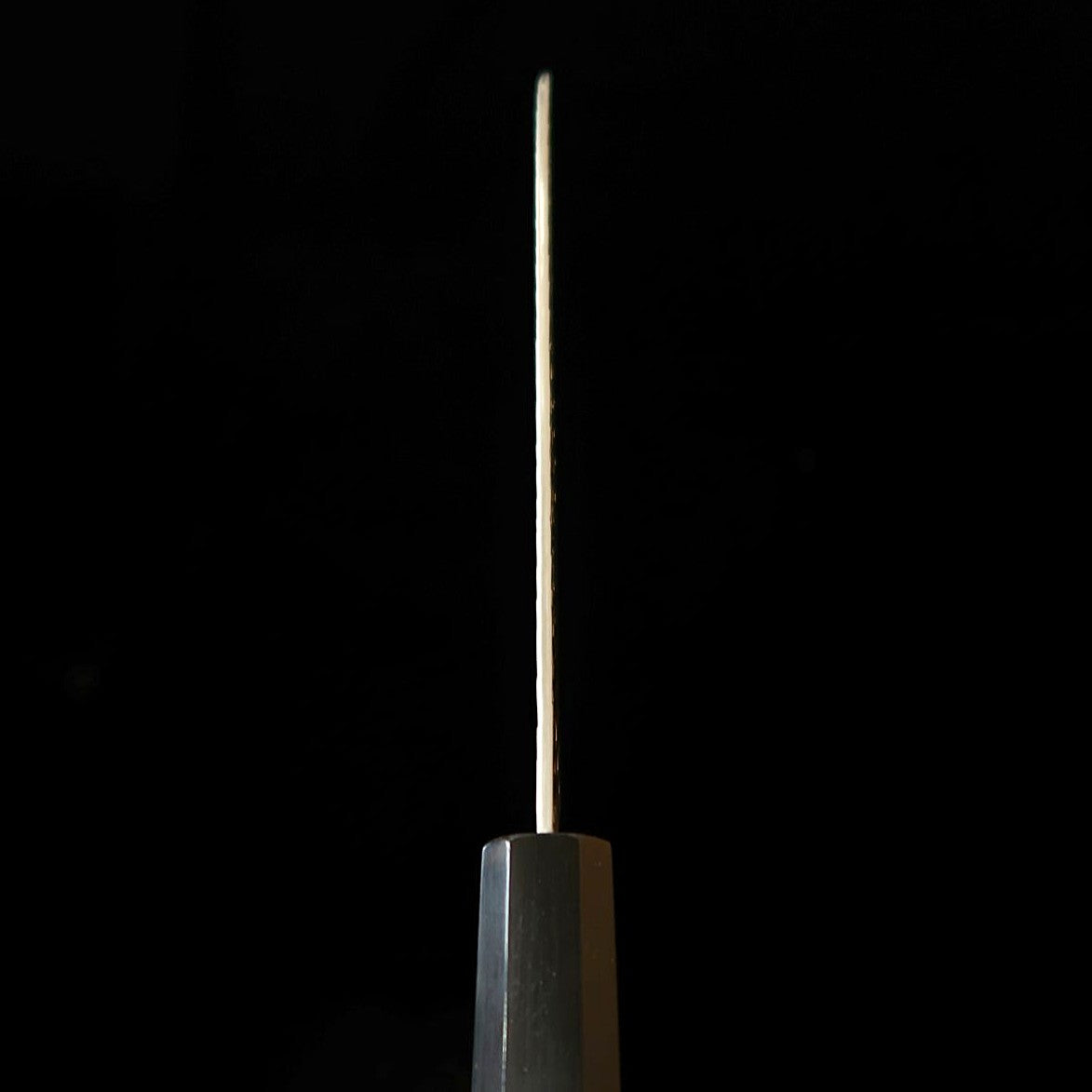 二唐刃物鍛造所 NIGARA SG2 磨き槌目 三徳 チーク八角柄 (180mm)