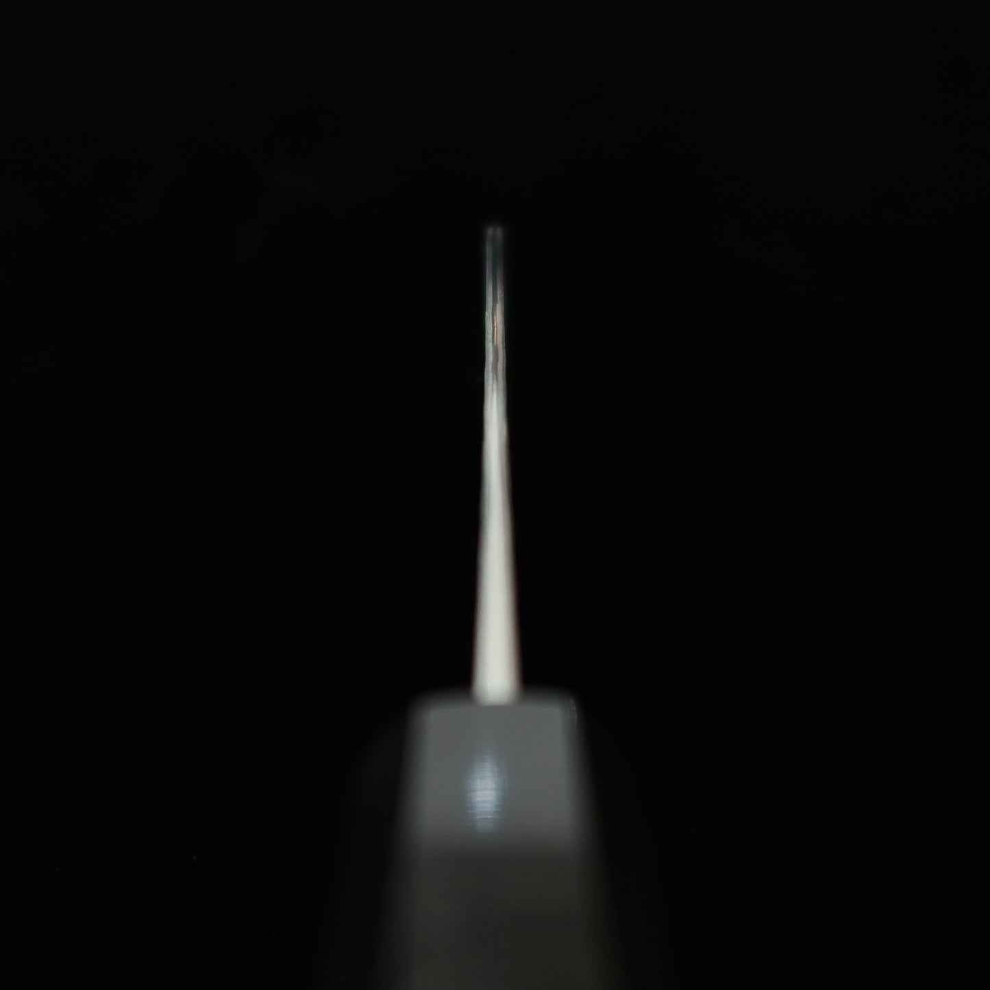 二唐刃物鍛造所 NIGARA 三徳 青紙スーパー 鎚目 ウェンジ八角柄（180mm）