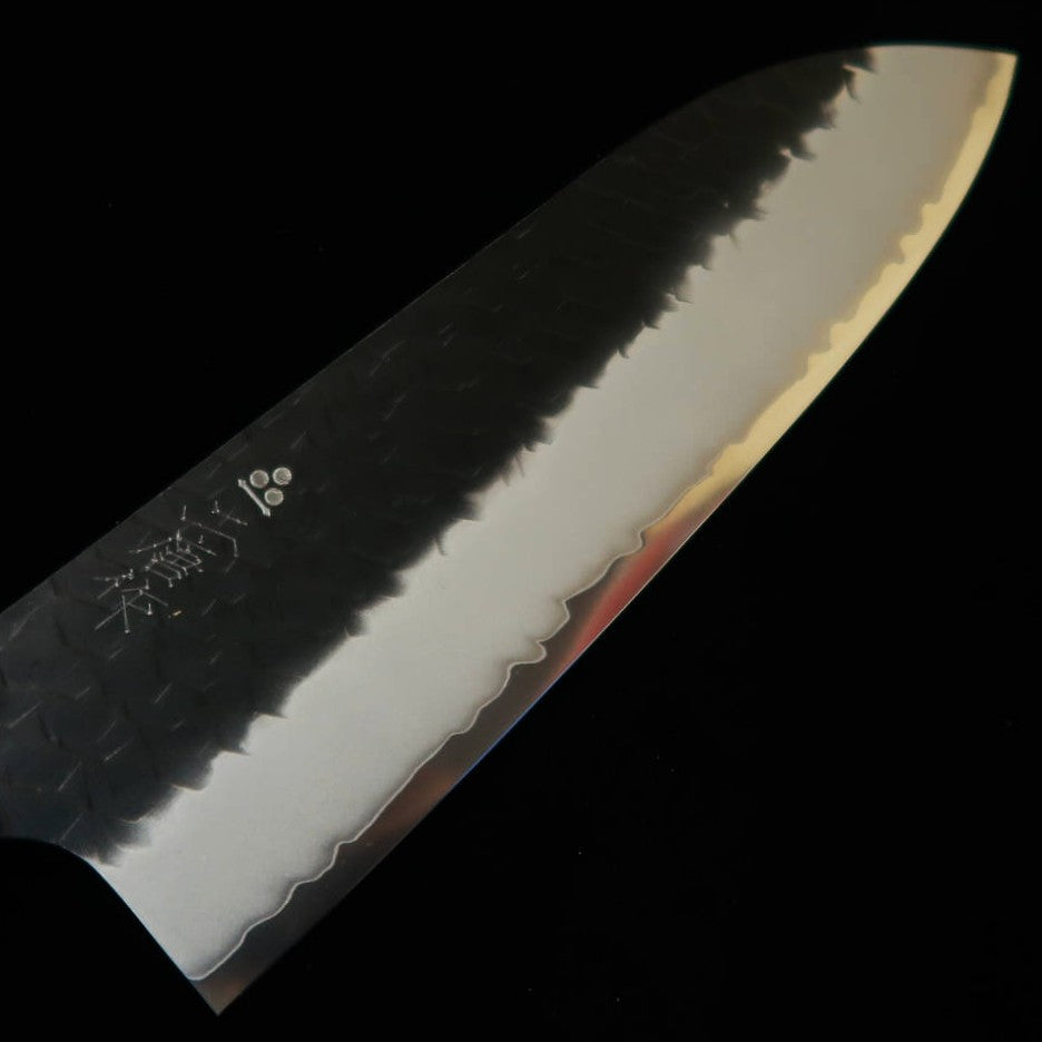 Santoku NIGARA SG2 acabado martillado negro, mango octogonal de wengué (180mm)