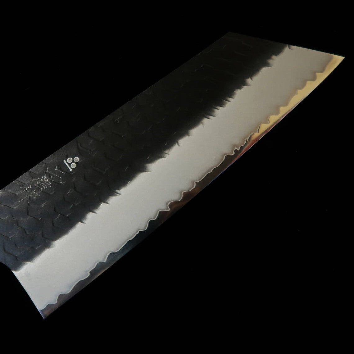 Couteau Kiritsuke Nakiri Nigara (Nigara Hamono), acier SG2, finition Tsuchime Kurouchi (martelé et forgé brut), manche octogonal en wengé (180 mm)