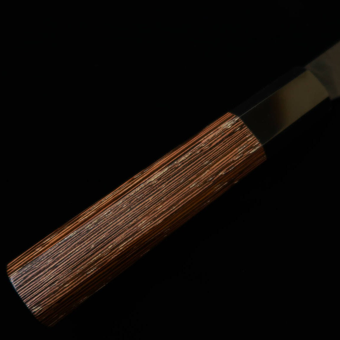 Couteau Kiritsuke Nakiri Nigara (Nigara Hamono), acier SG2, finition Tsuchime Kurouchi (martelé et forgé brut), manche octogonal en wengé (180 mm)