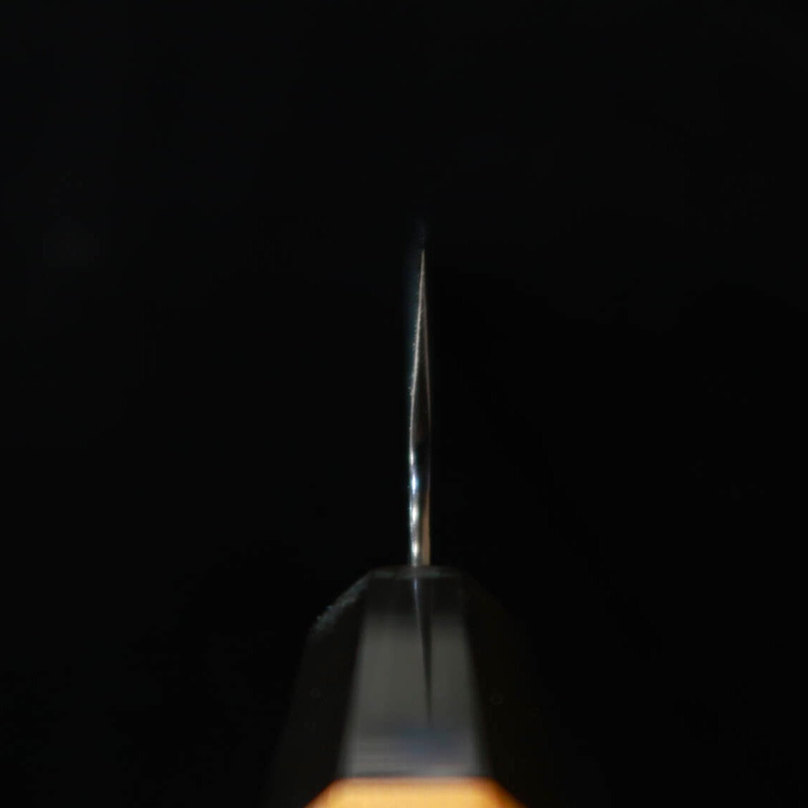 NIGARA Nitō Hamono NIGARA gyuto SG2, martelado, kuro-uchi, cabo octogonal em teca (240 mm)